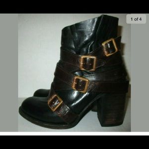 Size 6 freebird ankle boots.